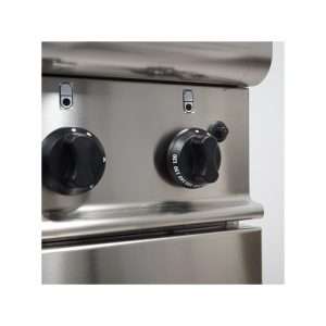 Cocina de gas 4 fuegos con 2 quemadores de 4,5 kw + 2 quemadores de 7,5 kw sobre horno de gas GN 2/1 potencia 7,9 kw - Imagen 5